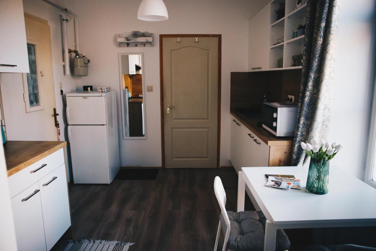 Studio77 Apartman Apartment Шопрон Екстериор снимка