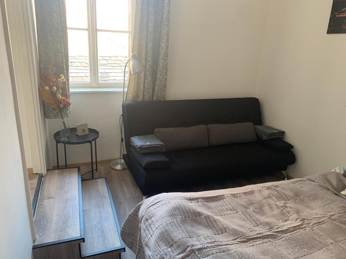 Studio77 Apartman Apartment Шопрон Екстериор снимка